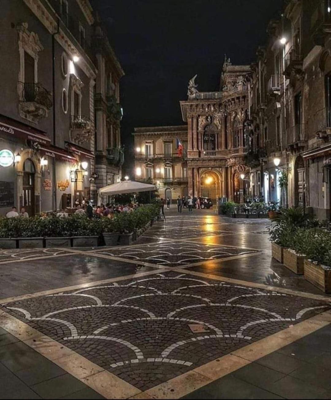 Bed and Breakfast Al Punto Giusto Catania Esterno foto