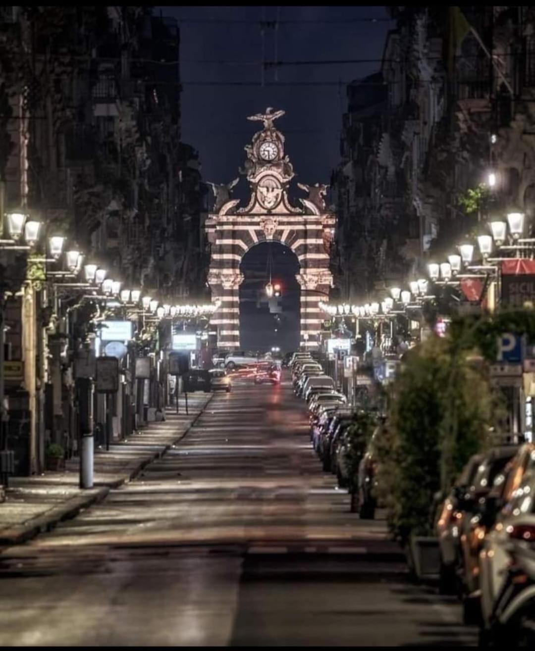 Bed and Breakfast Al Punto Giusto Catania Esterno foto